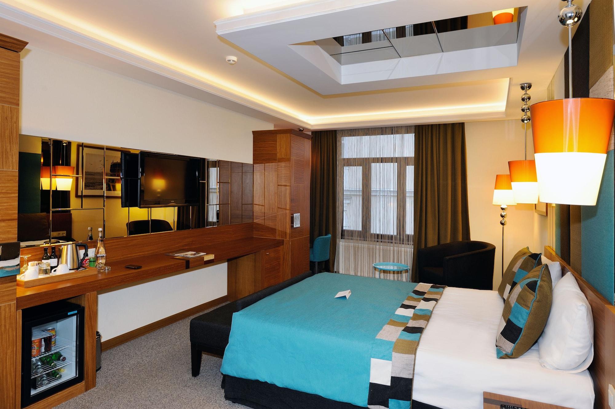 Collage Pera Hotel İstanbul Dış mekan fotoğraf