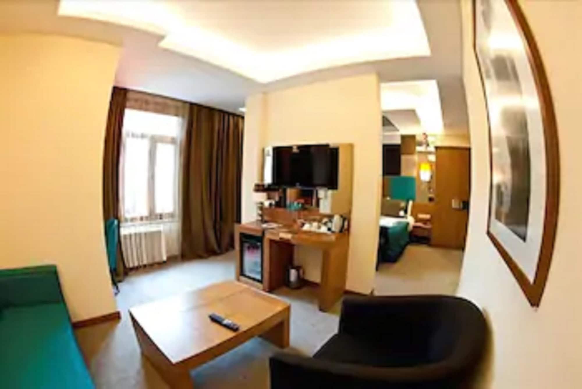 Collage Pera Hotel İstanbul Dış mekan fotoğraf