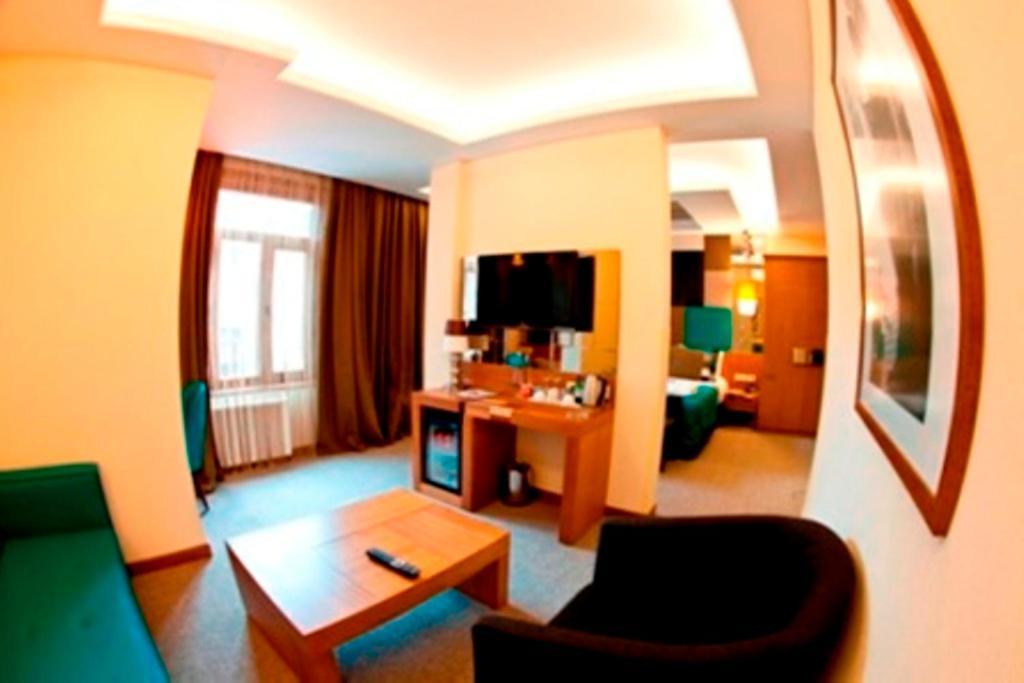 Collage Pera Hotel İstanbul Oda fotoğraf